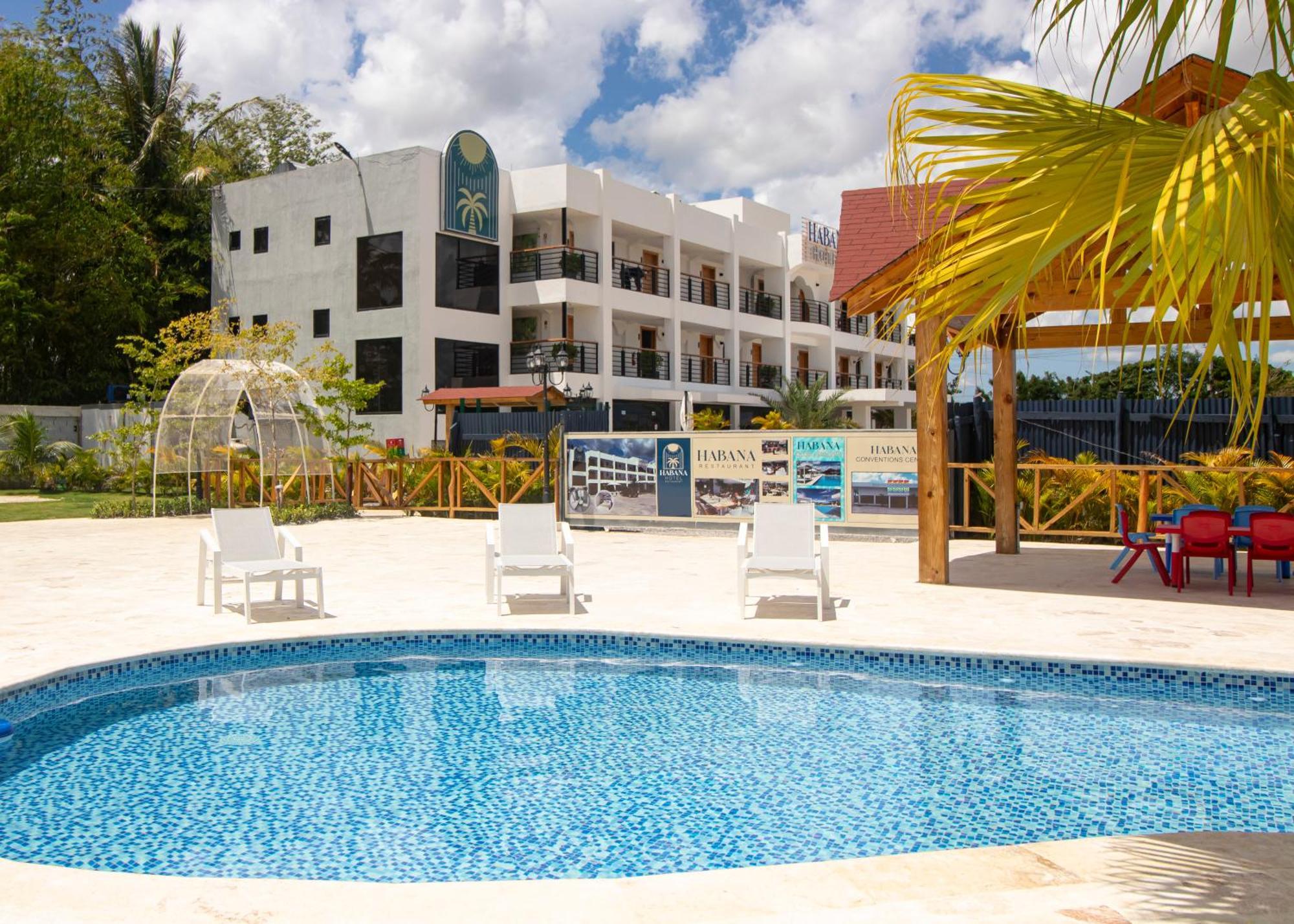 Habana Hotel Y Restaurante Higuey Exterior foto